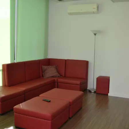 Comercio 2* רסנדה