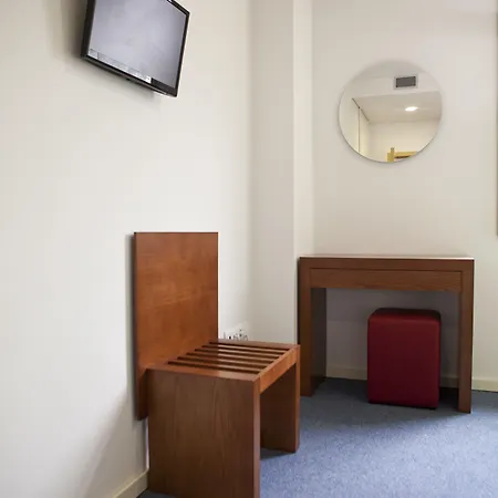 Otel Comercio Resende