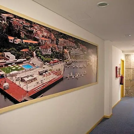 Comercio Douro Hotel 2*