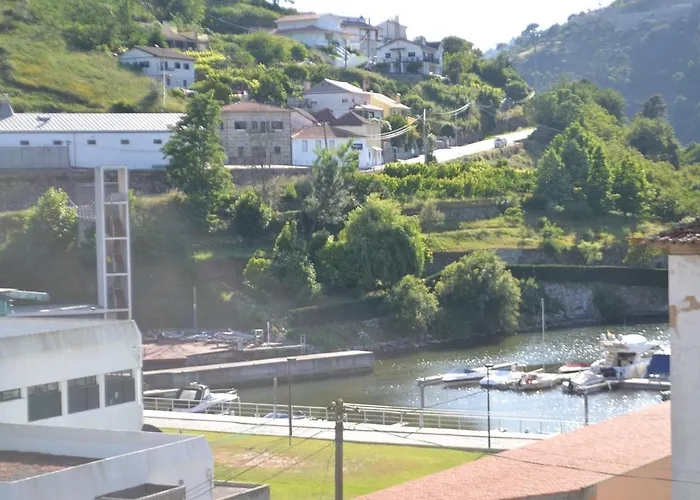 Comercio Douro Hotel Resende